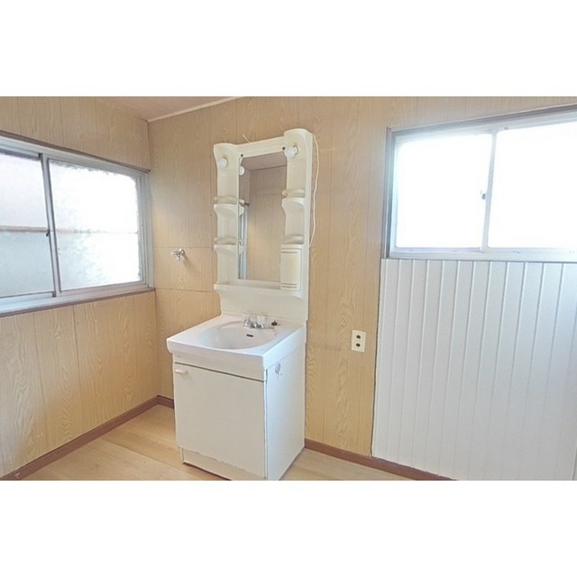 海津市平田町今尾の一戸建ての洗面所