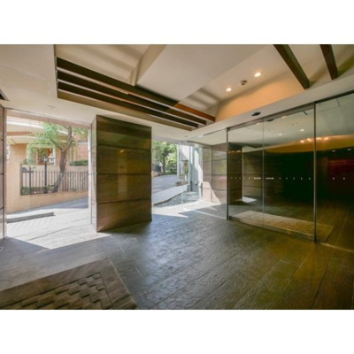 【エントランス】 | エムレジデンス渋谷神南