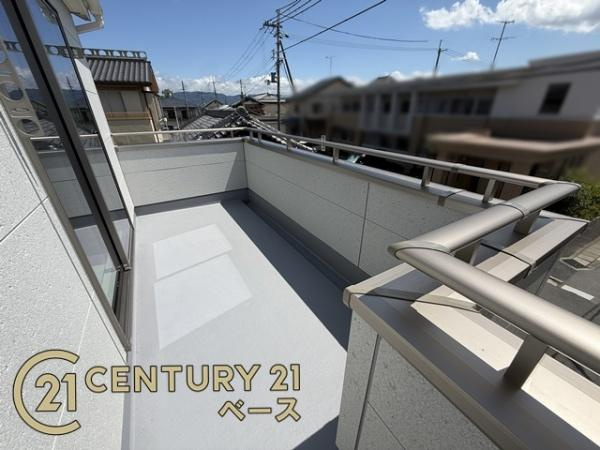 リーブルガーデン菅原町 ７号棟 ／新築一戸建のバルコニー|■現地撮影写真■日当たりのよいバルコニー！洗濯物もよく乾きます！