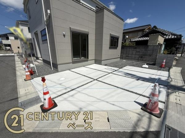 リーブルガーデン菅原町 ７号棟 ／新築一戸建の駐車場|■現地撮影写真■広々カースペース２台分！