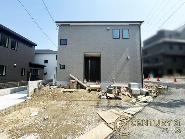 リナージュ宝来町 ３号棟 ／新築一戸建の外観|■長期優良住宅認定物件！耐震等級３の地震に強安心の邸宅！雨で汚れを洗い流してくれるセルフクリーニング機能付き外壁！お気軽にお問い合わせください！■