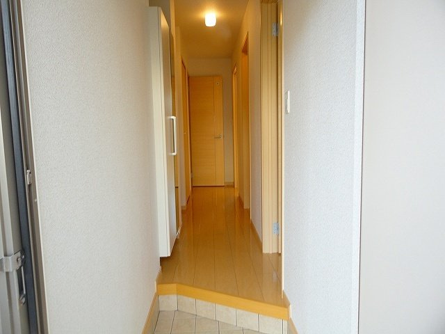 カ－サ　セレナータの玄関|きれいな玄関です