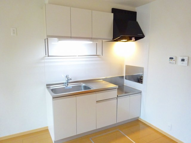 カ－サ　セレナータのキッチン|コンパクトなキッチンで掃除もラクラク