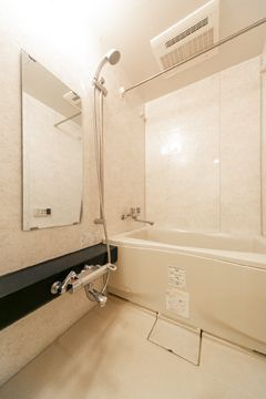 ジーリョ自由が丘の浴室