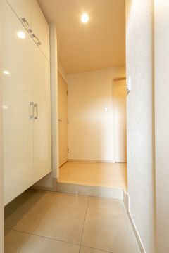 ジーリョ自由が丘の玄関