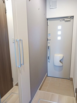 【玄関】 | ドミールオカマエ　Ｂ