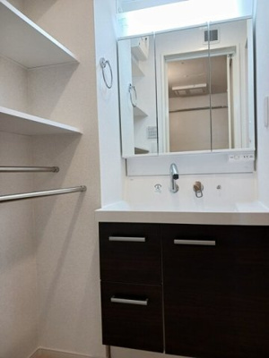 【洗面所】 | ドミールオカマエ　Ｂ