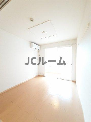 ビレッジケイツⅢの居間・リビング