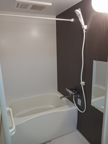 ハウスパピュラァの浴室