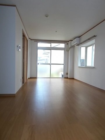 シティハイツ上田Ⅰの居間・リビング