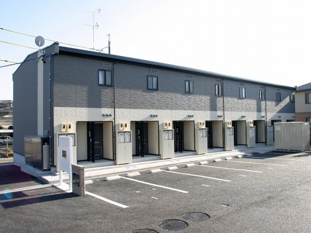 レオパレスフィオーレの外観