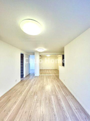 【居間・リビング】 | コーポ日野 | 【居間・リビング】「ＬＤＫは家族団らんをデザイン」広いＬＤＫでは家族が集まり一緒の時間を過ごせる工夫がされております。何気ない一日の当たり前のひとコマがいつか一生の宝物になります