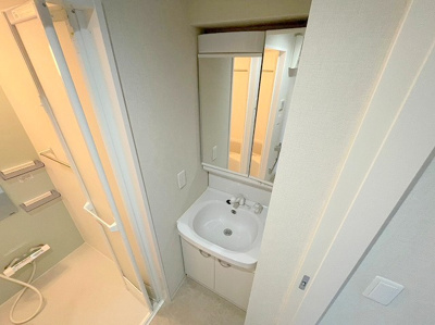 【洗面所】 | イルリッシュ西中島