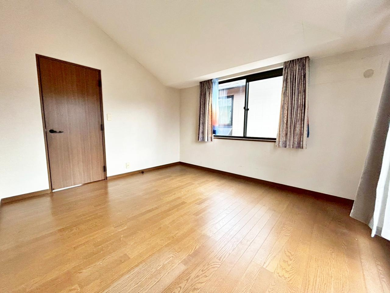 中古戸建　南つつじヶ丘桜台1丁目の洋室