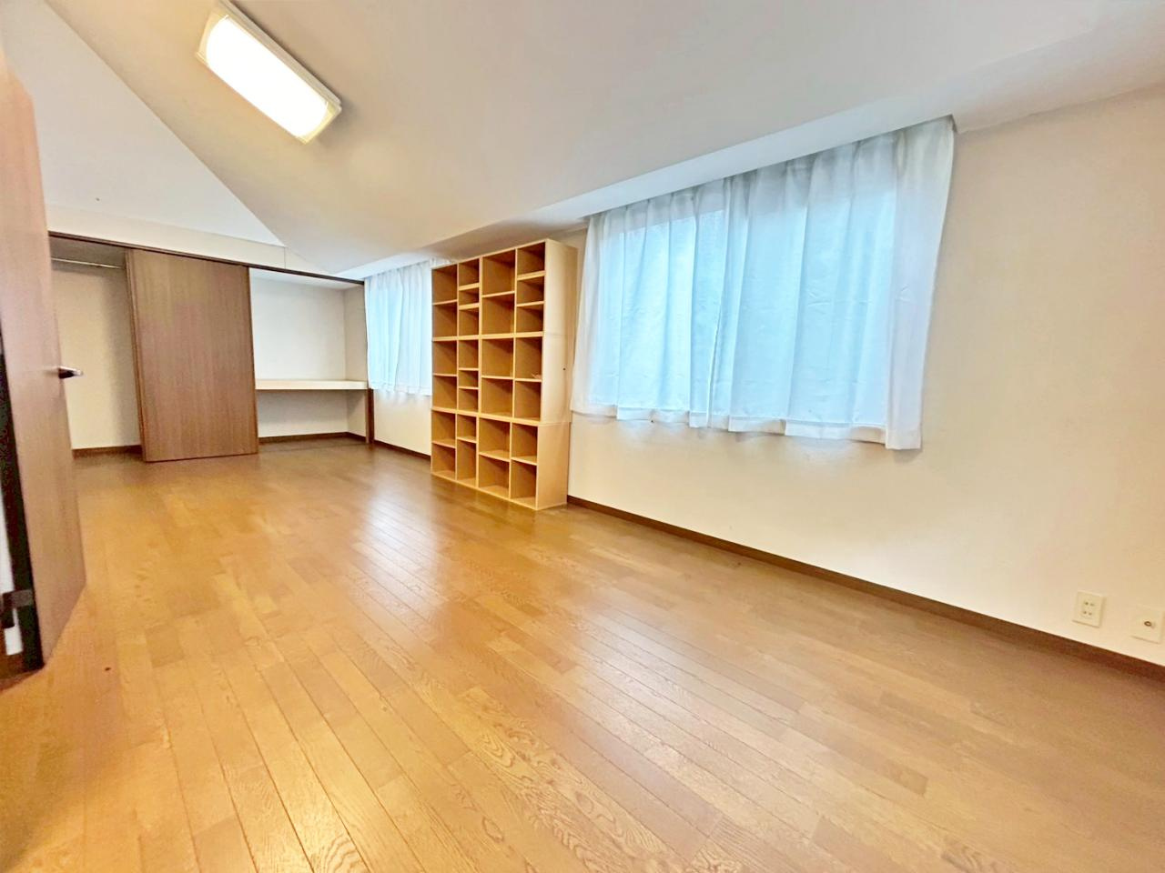 中古戸建　南つつじヶ丘桜台1丁目の洋室