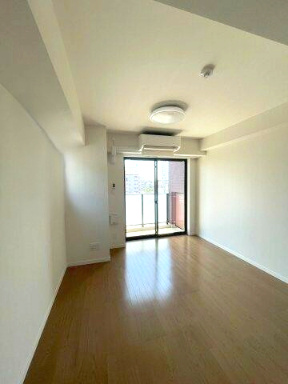 ＳＹＬＡ　ＳＡＫＵＲＡＧＩＣＨＯの居間・リビング