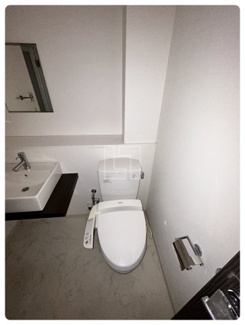 【トイレ】 | 南堀江アパートメントシエロ | 南堀江アパートメントシエロ　温水洗浄便座