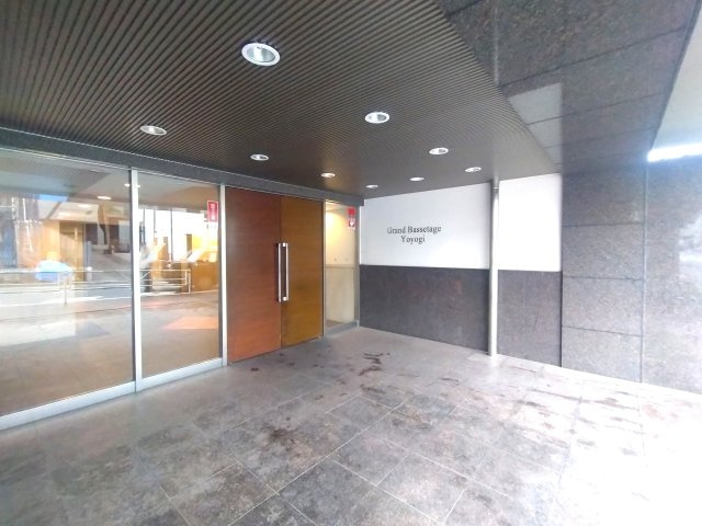 グラン・ベスタージュ代々木のエントランス