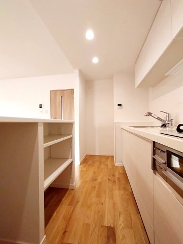 上大岡セントラルハイツB棟の洋室