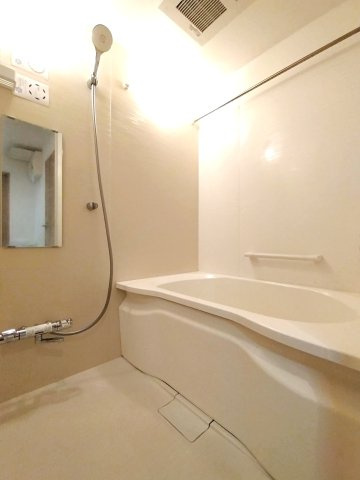 上大岡セントラルハイツB棟の浴室