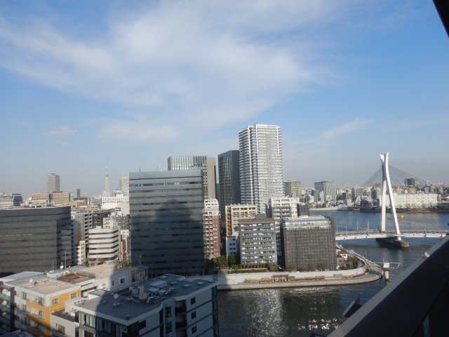 パークシティ中央湊ザタワーの外観