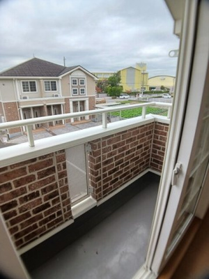 【バルコニー】 | セントラル道本Ｂ | 開放的で明るい空間を演出してくれるバルコニーです