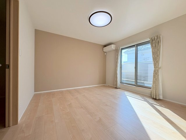 中古戸建　岐阜市鏡島中1丁目　平成31年築の洋室