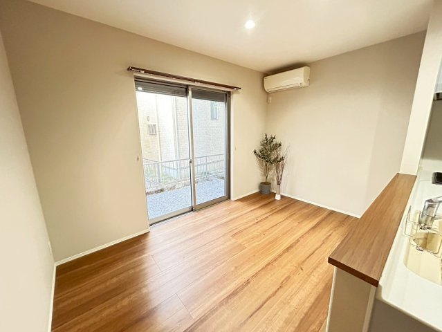 中古戸建　岐阜市鏡島中1丁目　平成31年築の居間・リビング