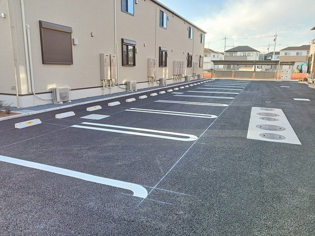 ブリランテ　Ⅱの駐車場