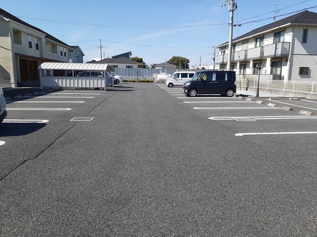 マードレＣの駐車場