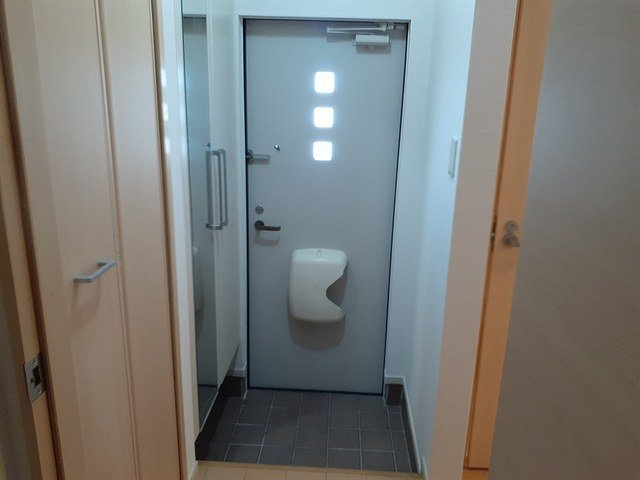 マードレＣの玄関