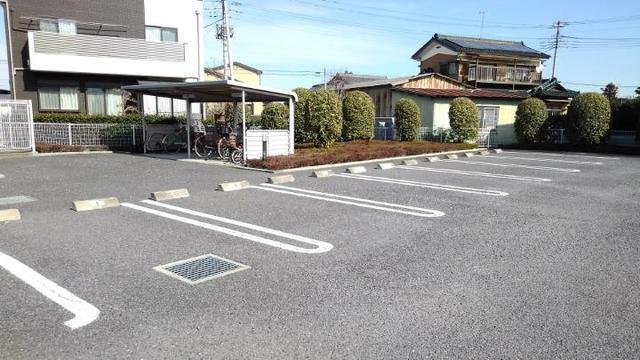 ハーモニーＡの駐車場