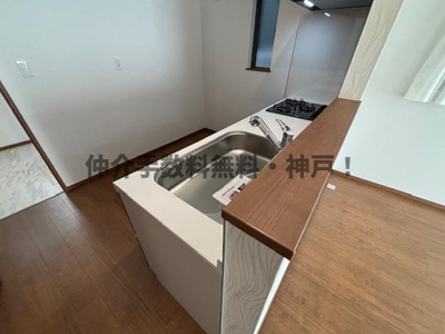 【キッチン】 | 神戸市垂水区霞ケ丘６丁目　新築戸建１号棟　仲介手数料無料！ | キッチンです