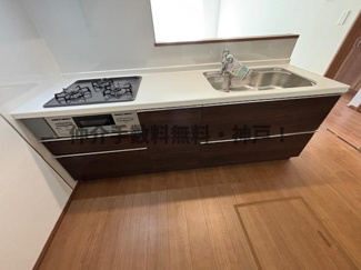 【キッチン】 | 神戸市垂水区霞ケ丘６丁目　新築戸建１号棟　仲介手数料無料！ | キッチンです