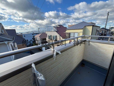 【バルコニー】 | 神戸市垂水区霞ケ丘６丁目　新築戸建１号棟　仲介手数料無料！ | 垂水区霞ケ丘６　新築１号棟　仲介手数料無料！