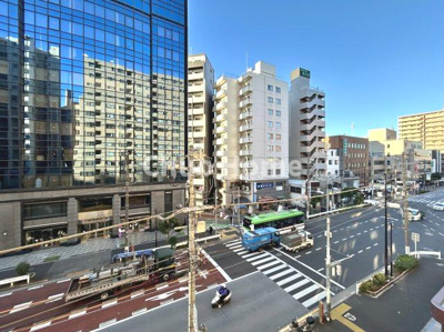 【エントランス】 | セレナハイム荒川公園 | 【エントランス】マンションのエントランスは、その物件の印象を決める、顔とも言える場所です。毎日通る場所ですからきれいなのが一番です。