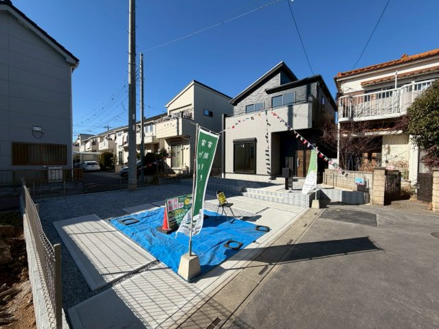 越谷市大沢新築戸建ての外観