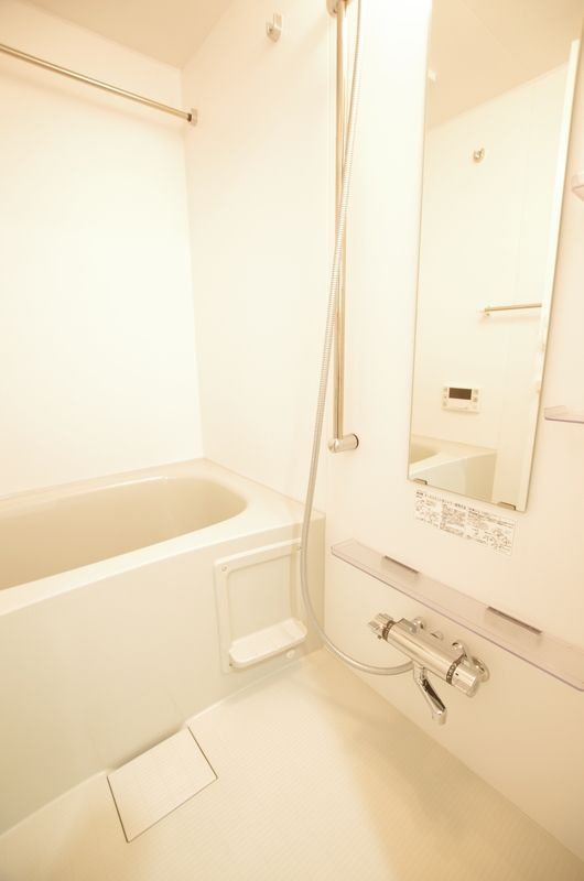 フュージョナル墨田の浴室