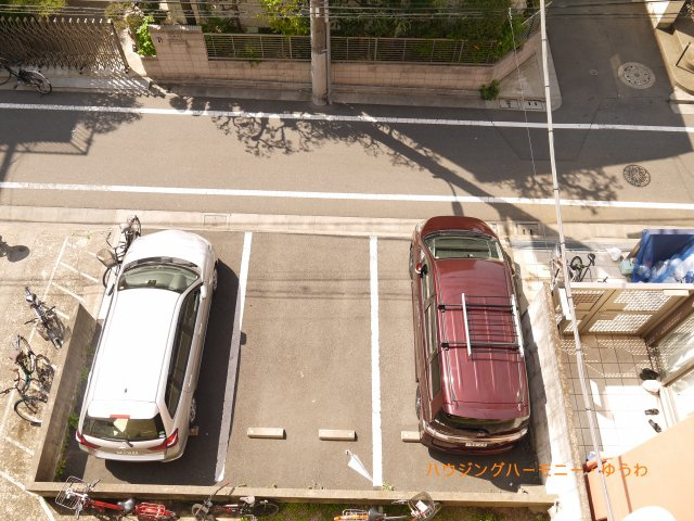 【駐車場】 | 椎名町マイコーポ | 大きめの車も駐車できるスペースがあります！