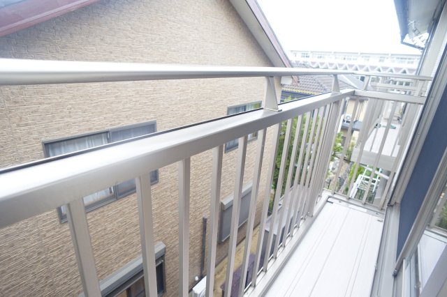 クレストパーク東生駒のバルコニー