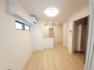 【居間・リビング】 | カーサ・ヴェルデ　梶 | ゆったり過ごせる居間です