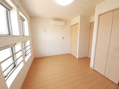 【洋室】 | フェリスタ