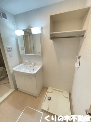 【洗面所】 | レジデンス鳥生１０ | 広い洗面スペース