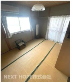 【和室】 | 川西市東畦野３丁目中古戸建 | ２階和室６帖です♪バルコニーに面した明るく開放的な室内です！