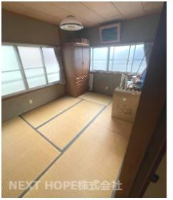 【和室】 | 川西市東畦野３丁目中古戸建 | ２階和室６帖です♪二面採光の明るい室内です！！