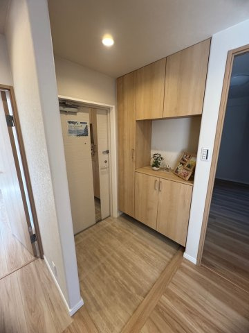 サーパスいづろの玄関|シンプルで使いやすい玄関です
