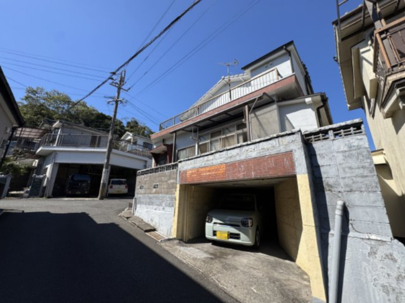吉野町戸建ての駐車場|駐車スペースもあります