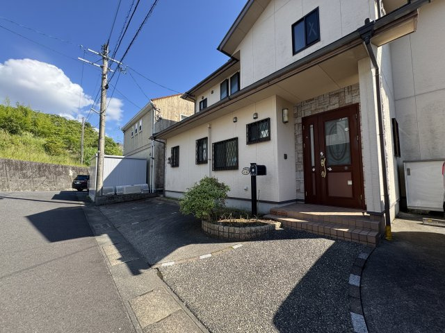 鹿児島市星ヶ峯　星ヶ峯6丁目中古戸建の駐車場|駐車場があるので、車を買う予定の方も安心です