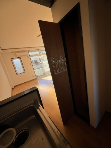 ルナハイツ Part 3の収納|キッチン収納