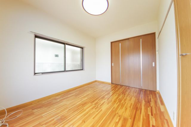 野田通1/2貸家の寝室|2F洋室6帖